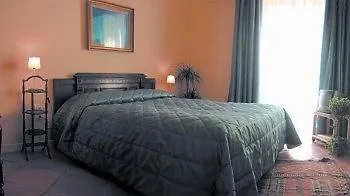 Luna Caprese Bed and Breakfast 4*