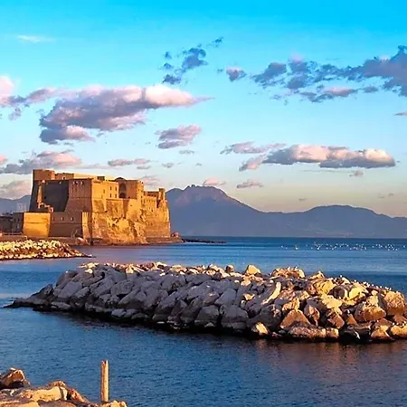 Oda ve Kahvaltı Luna Caprese Napoli