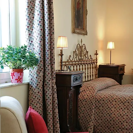 Bed & Breakfast Luna Caprese 4*