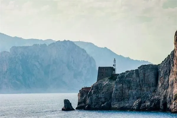 Bed & Breakfast Luna Caprese 4*