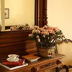 Luna Caprese Bed and Breakfast 4*